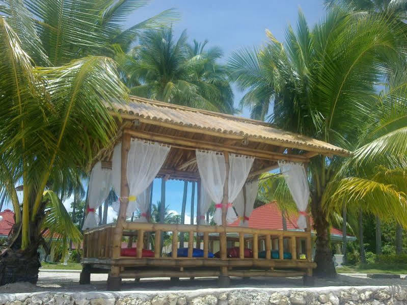 Whispering Palms Island Resort Bacolod Extérieur photo