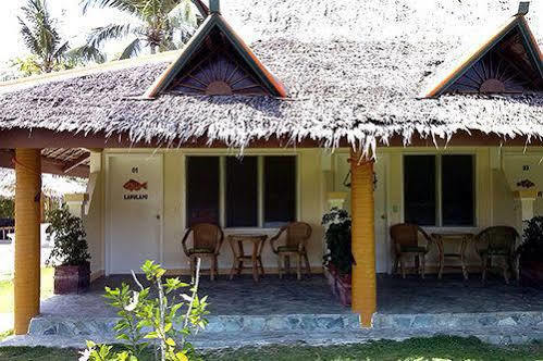Whispering Palms Island Resort Bacolod Extérieur photo